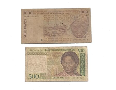 Lot de 2 Billets de Banques - 1 Billet de 1000 Francs Banque centrale des Etats de l'Afrique de l'Ouest + 1 Billet de 500 Francs Banky Foiben'i Madagasikara