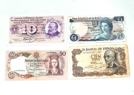 Lot de 4 Billets de banques - 1 billet Suisse de 10 + 1 Billet States of Jersey 1 Pound + 1 billet Portugal de 50 + 1 billet Espagne de 100