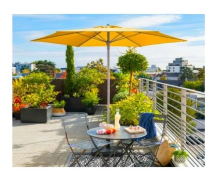 Parasol HESPERIDE TRAITE ANTI ROUILLE DIAMETRE 2M30 avec sa House de Rangement